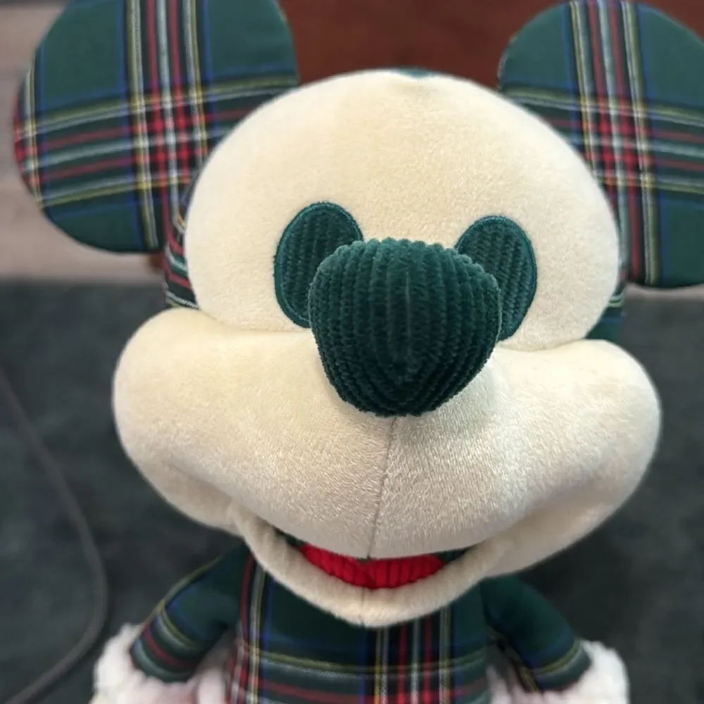 2020 Mickey Mouse Christmas Collector’s Edition